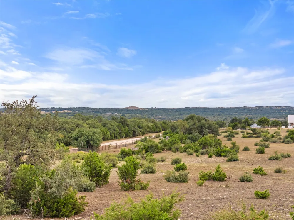 561 Broken Bit Trail Dripping Springs, TX 78620