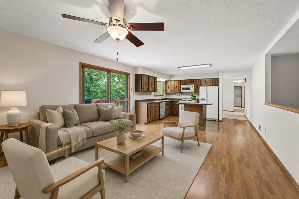15849 Harwell Avenue Apple Valley, MN 55124