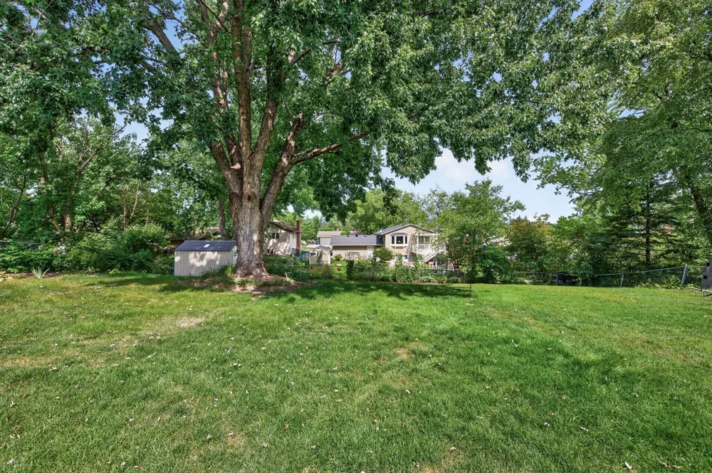 15849 Harwell Avenue Apple Valley, MN 55124