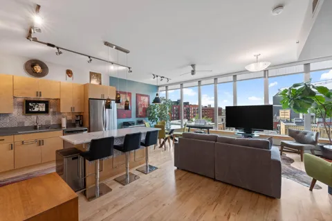 215 10th Avenue S #632