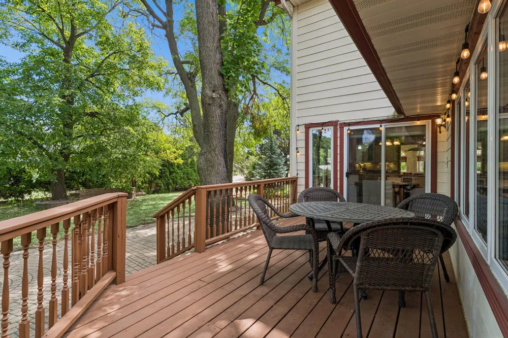 1836 Prior Avenue Falcon Heights, MN 55113
