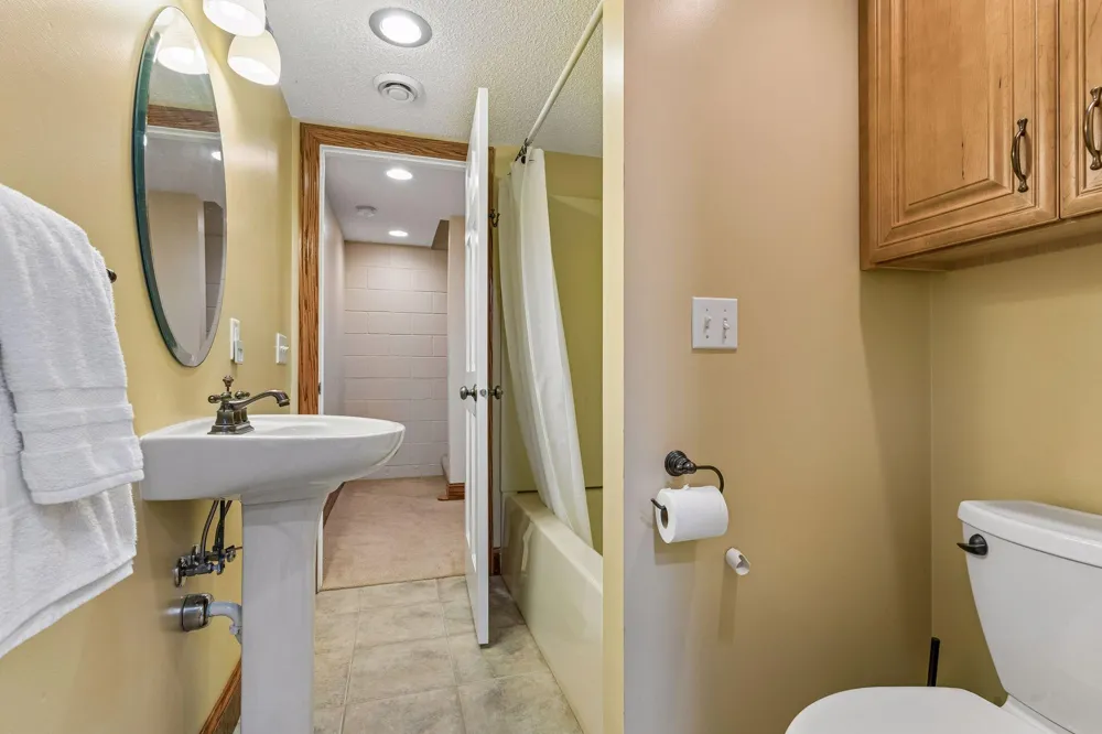 1836 Prior Avenue Falcon Heights, MN 55113