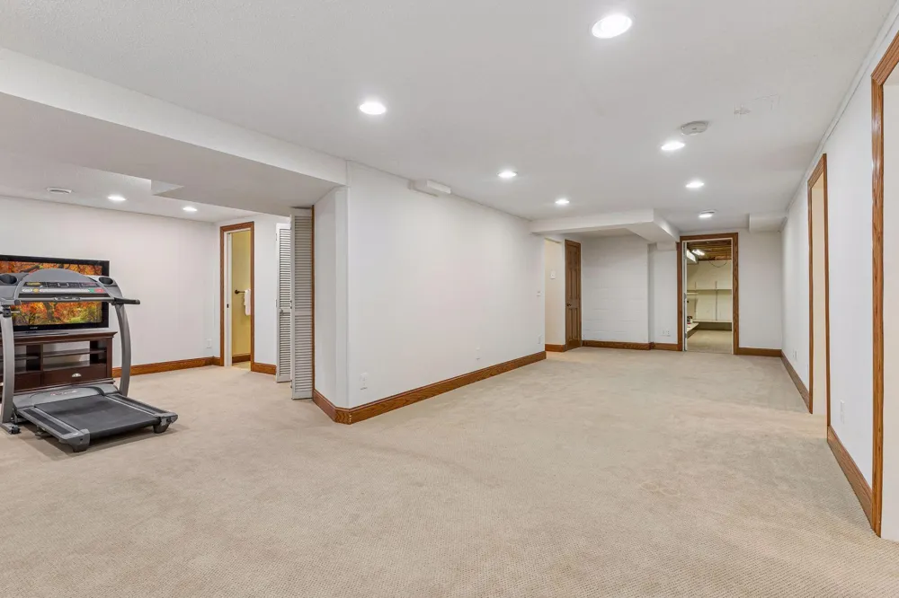 1836 Prior Avenue Falcon Heights, MN 55113