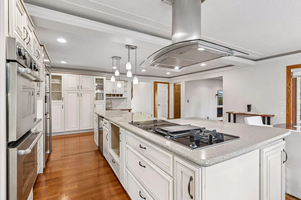 1836 Prior Avenue Falcon Heights, MN 55113