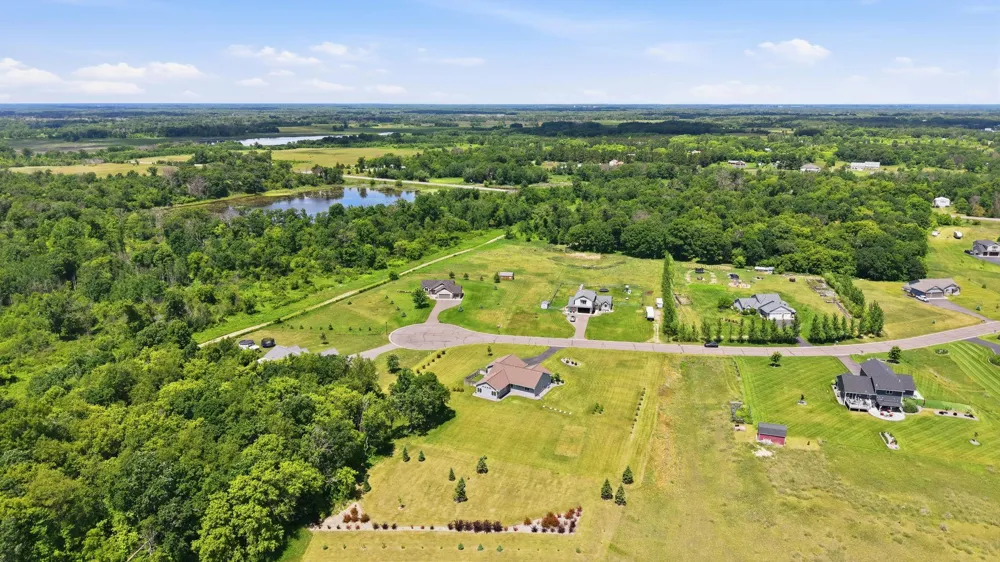 15379 292nd Avenue NW Zimmerman, MN 55398