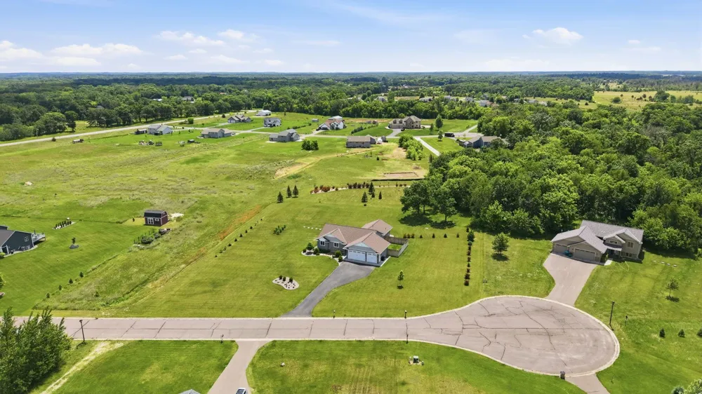 15379 292nd Avenue NW Zimmerman, MN 55398
