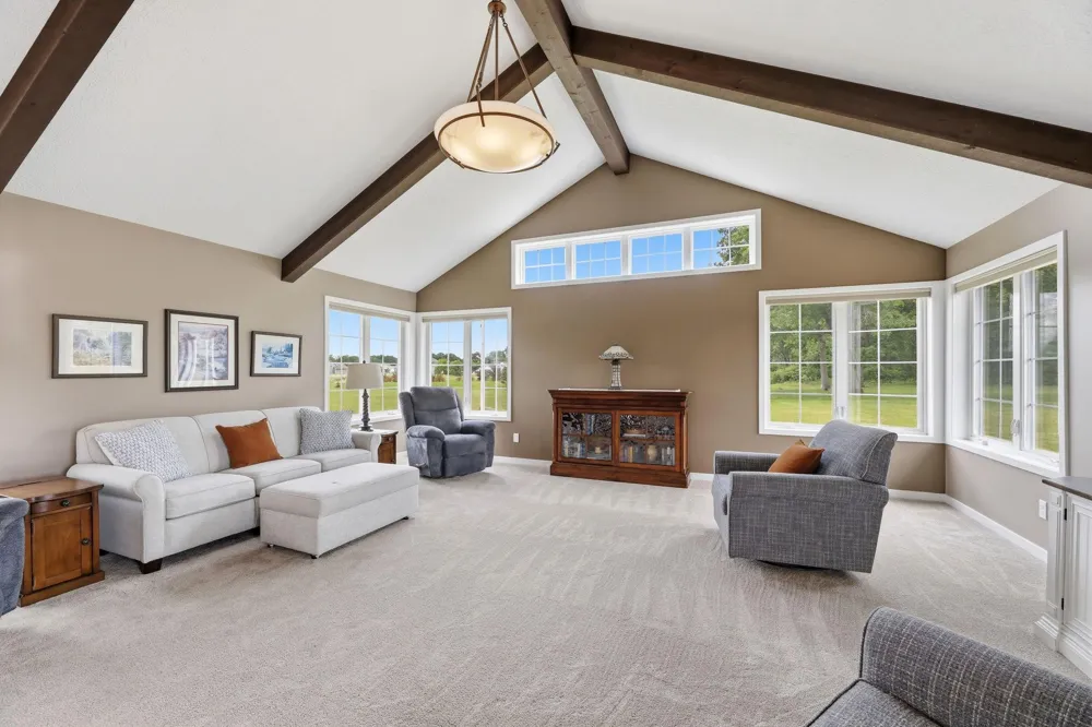 15379 292nd Avenue NW Zimmerman, MN 55398