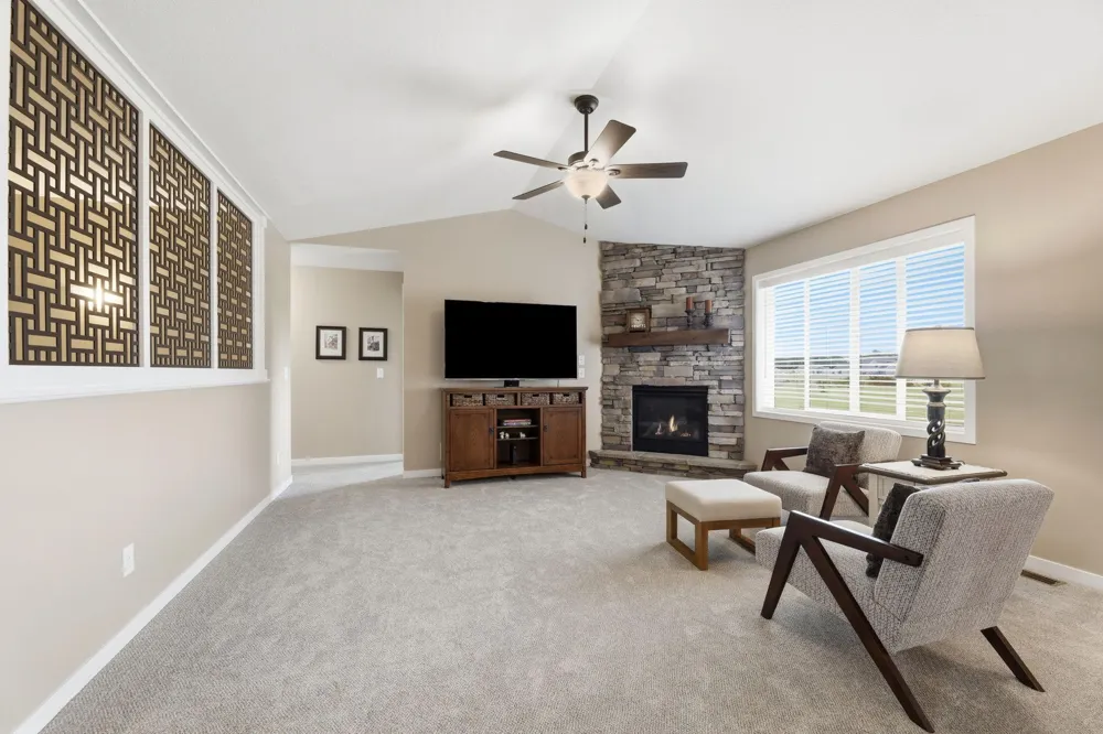 15379 292nd Avenue NW Zimmerman, MN 55398