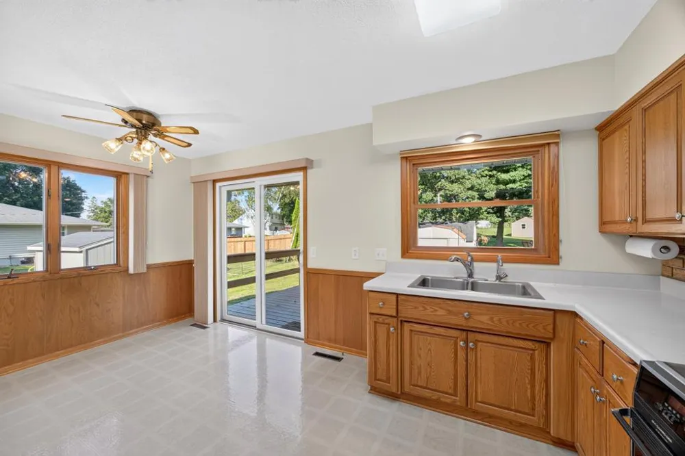 2817 15th Avenue NW Rochester, MN 55901
