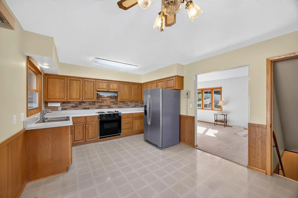 2817 15th Avenue NW Rochester, MN 55901