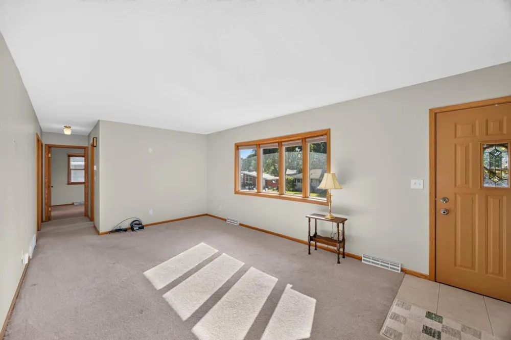 2817 15th Avenue NW Rochester, MN 55901