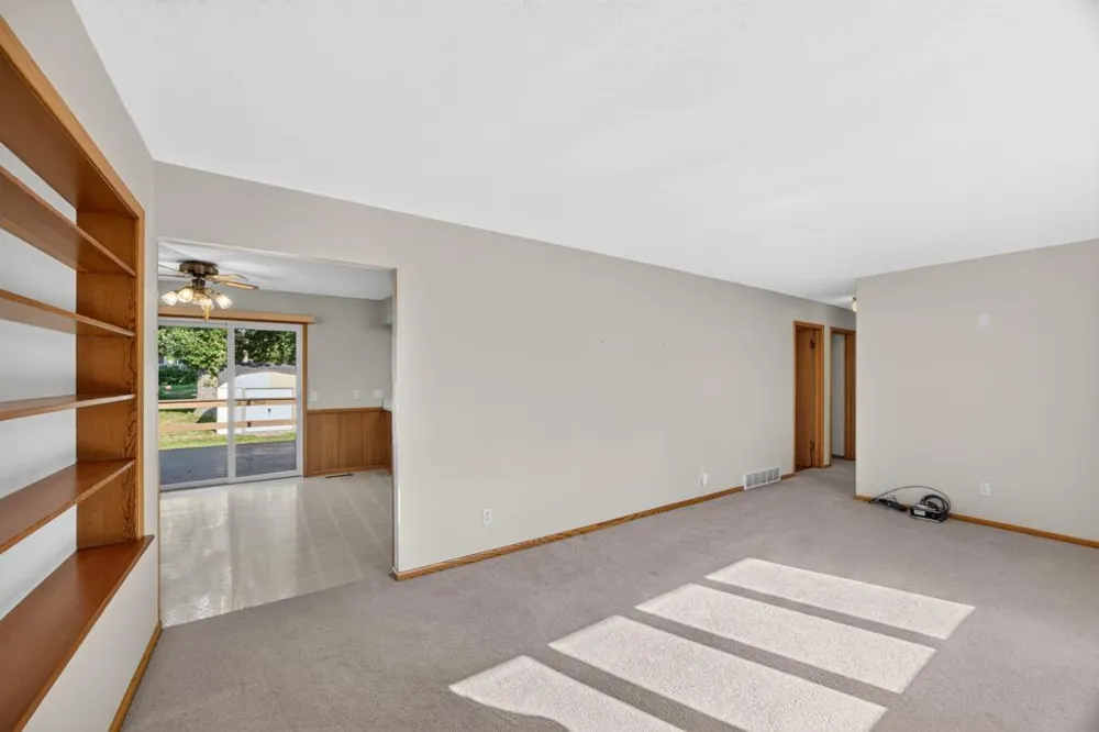 2817 15th Avenue NW Rochester, MN 55901