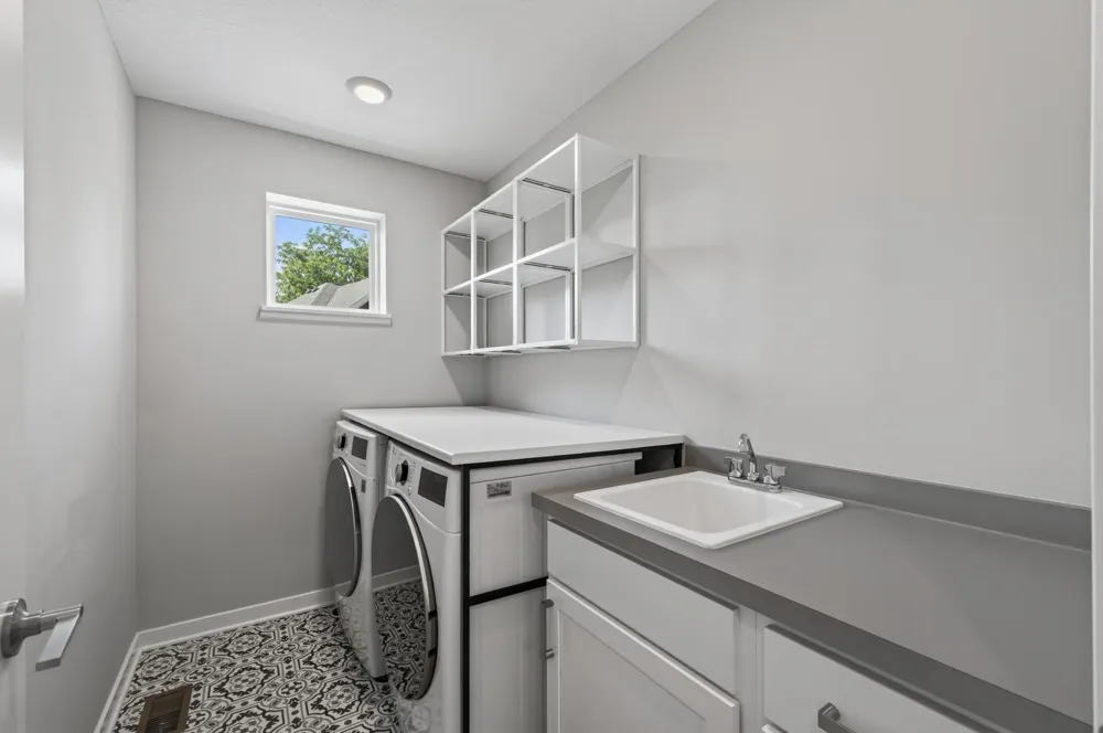 1546 Timberwood Lane West Saint Paul, MN 55118