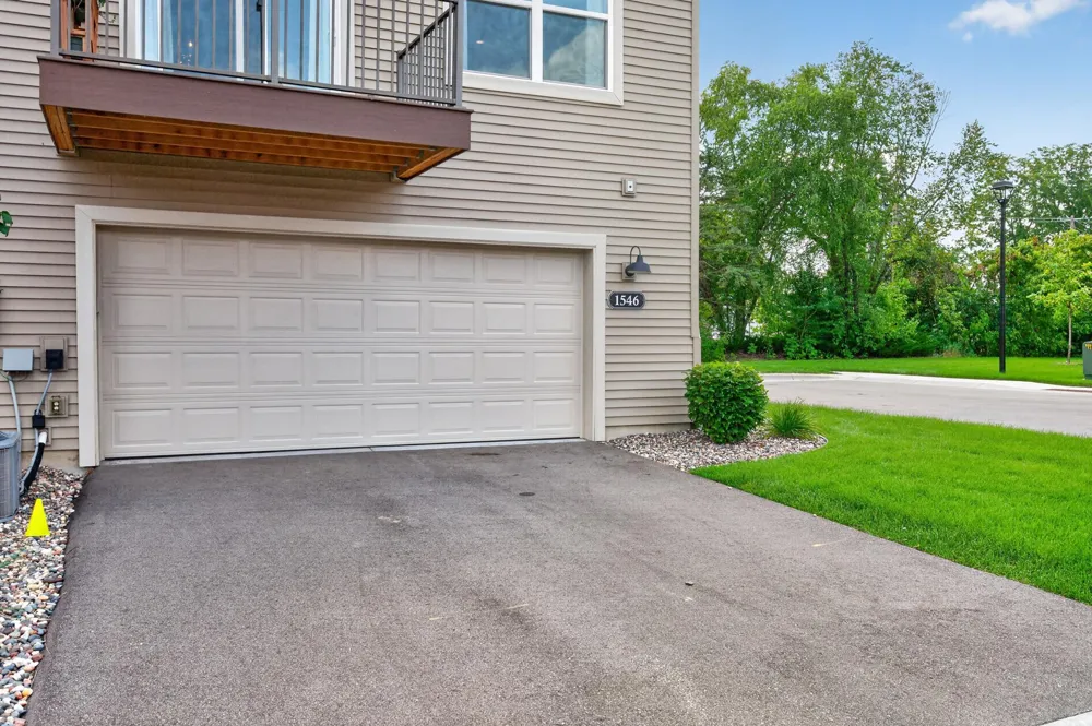 1546 Timberwood Lane West Saint Paul, MN 55118