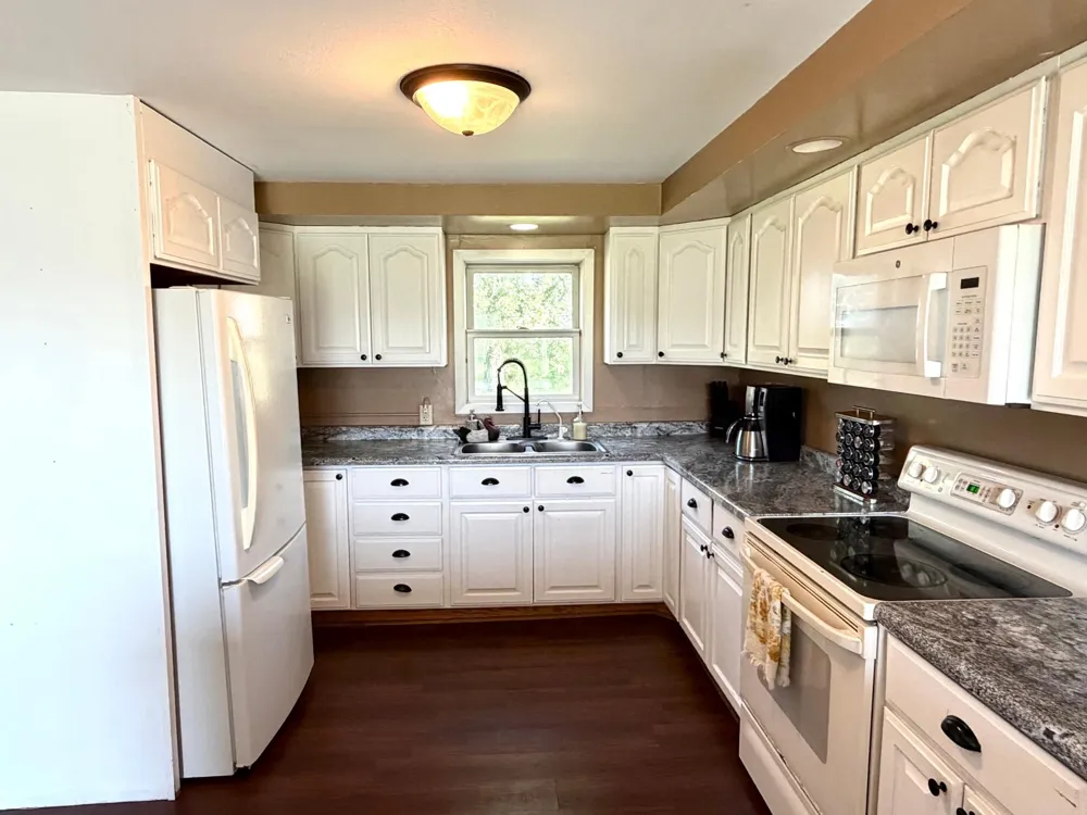 28707 350th Avenue Roseau, MN 56751