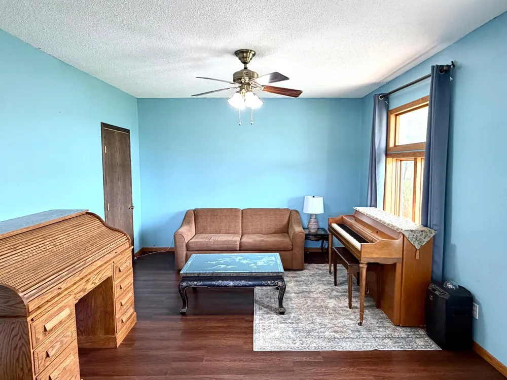 28707 350th Avenue Roseau, MN 56751