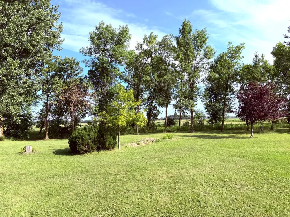 28707 350th Avenue Roseau, MN 56751