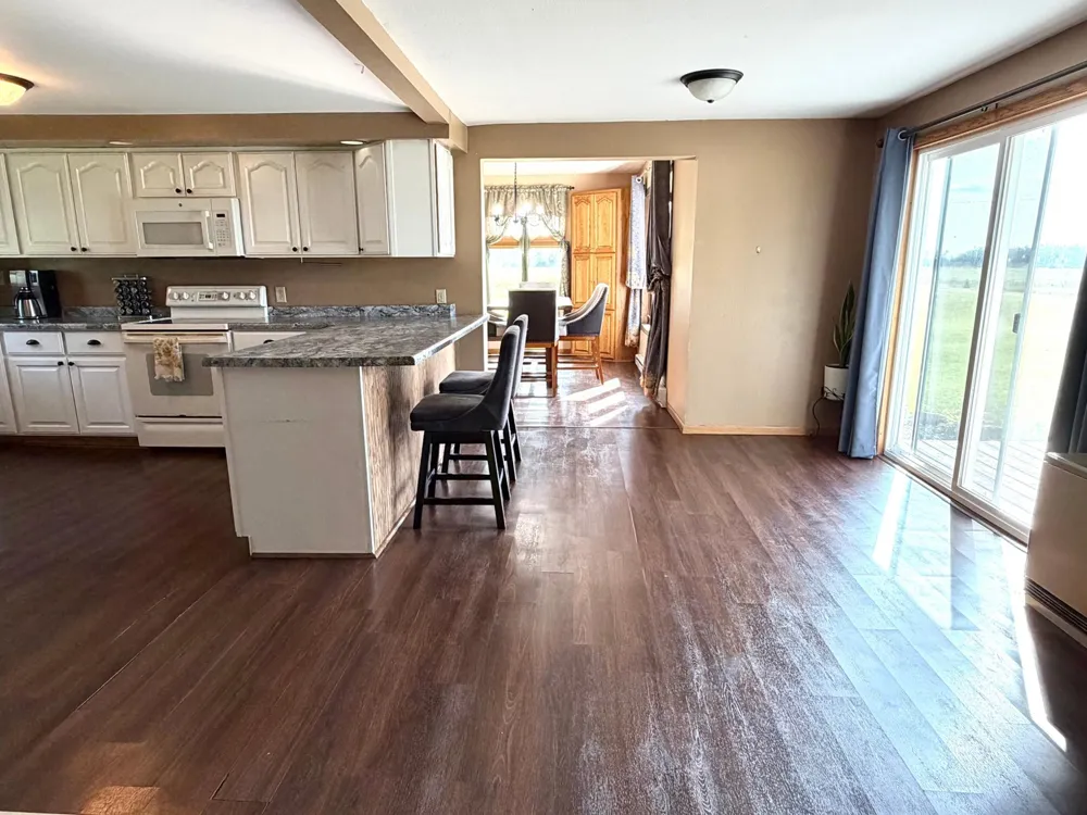 28707 350th Avenue Roseau, MN 56751