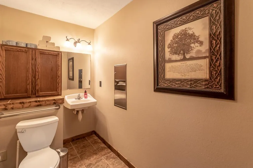 25 S Park Avenue Le Center, MN 56057