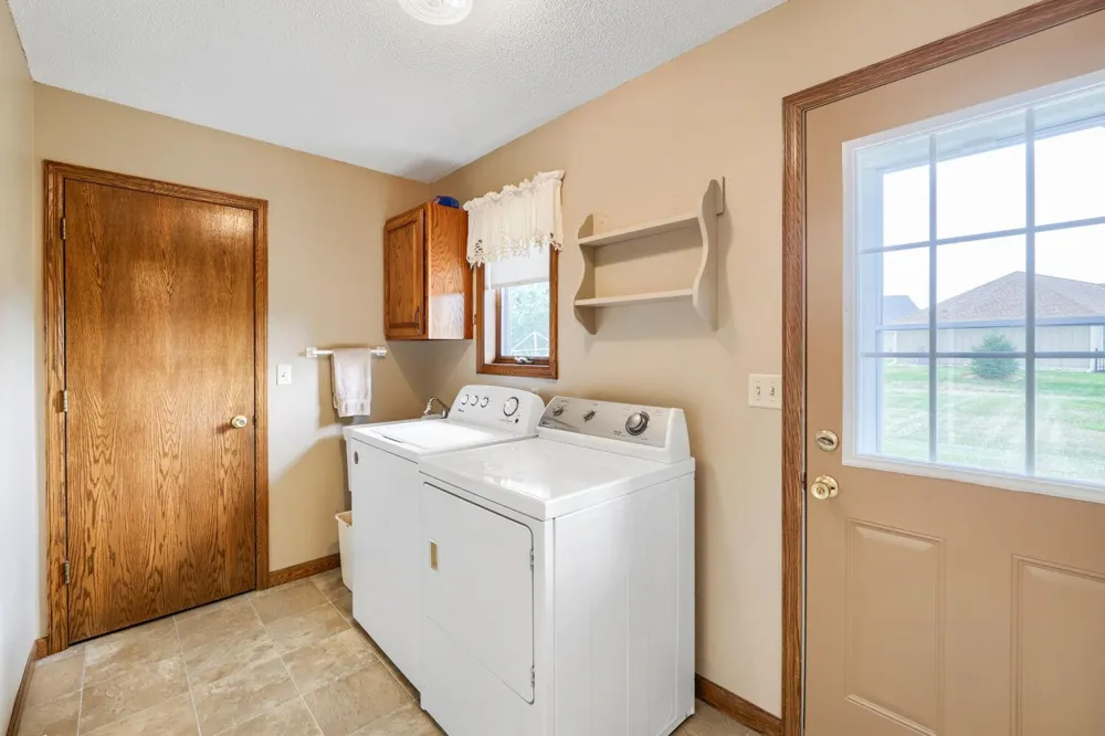 1411 Ridgewood Court Hastings, MN 55033