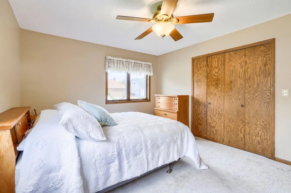 1411 Ridgewood Court Hastings, MN 55033