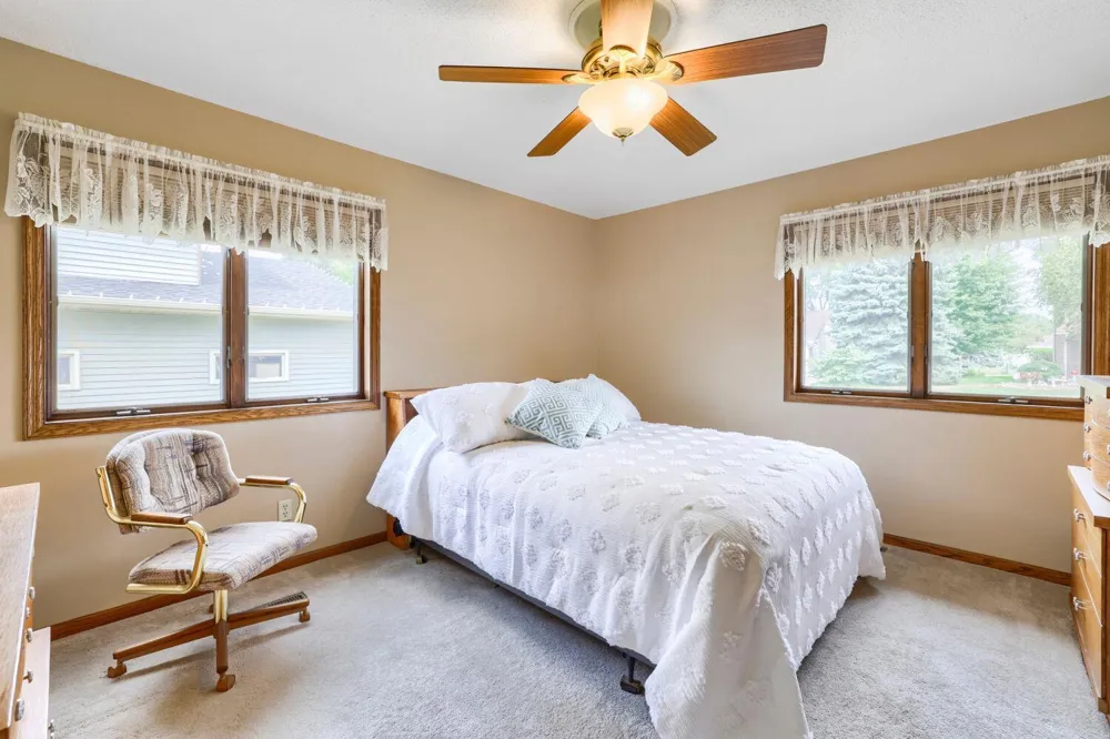 1411 Ridgewood Court Hastings, MN 55033