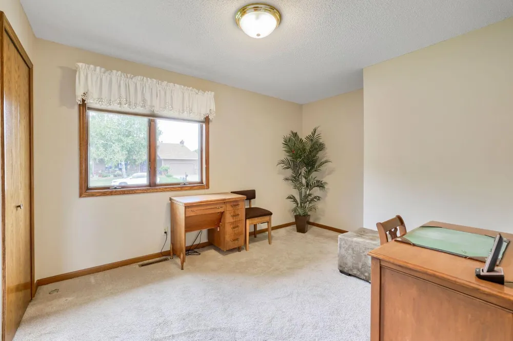 1411 Ridgewood Court Hastings, MN 55033