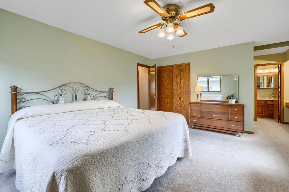 1411 Ridgewood Court Hastings, MN 55033