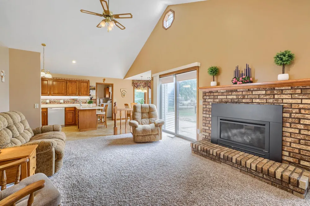 1411 Ridgewood Court Hastings, MN 55033
