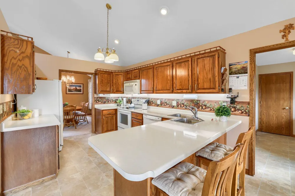 1411 Ridgewood Court Hastings, MN 55033