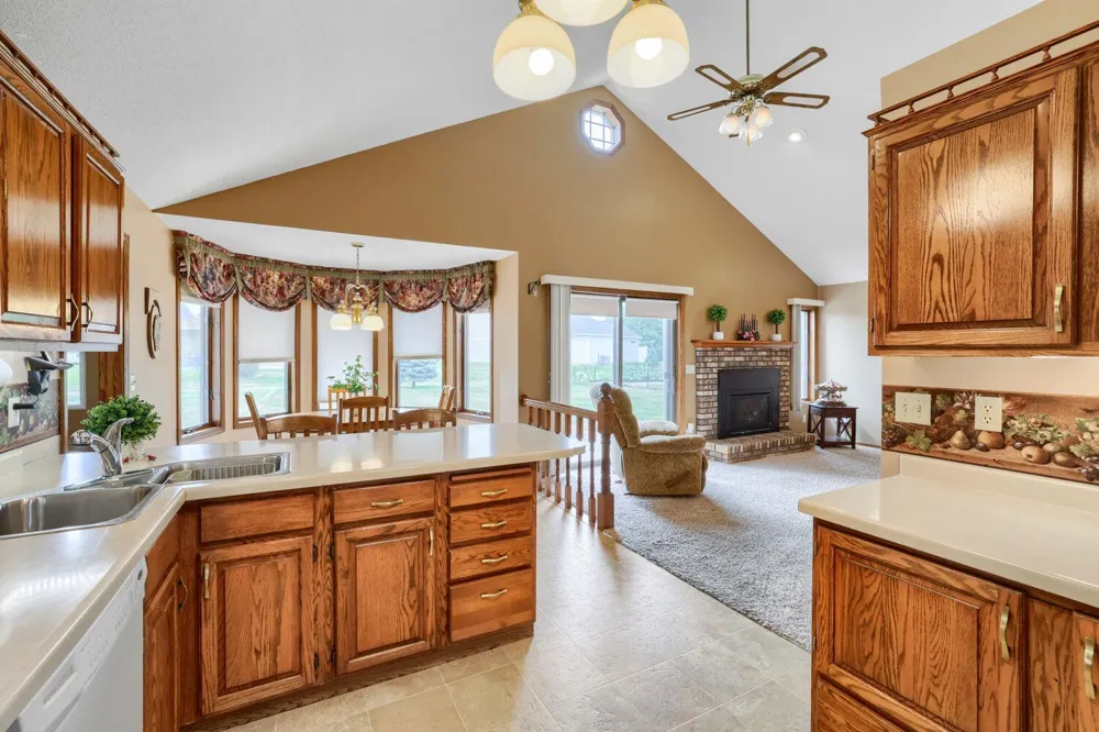1411 Ridgewood Court Hastings, MN 55033
