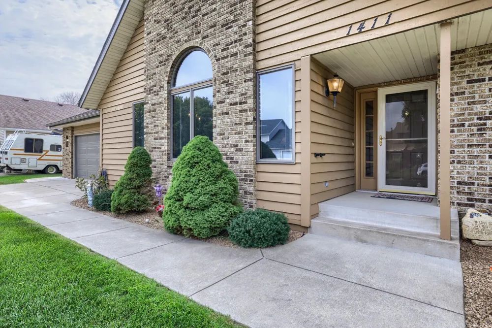 1411 Ridgewood Court Hastings, MN 55033
