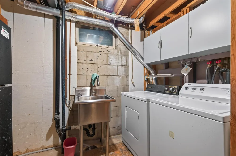 16614 Terrey Pine Drive Eden Prairie, MN 55347