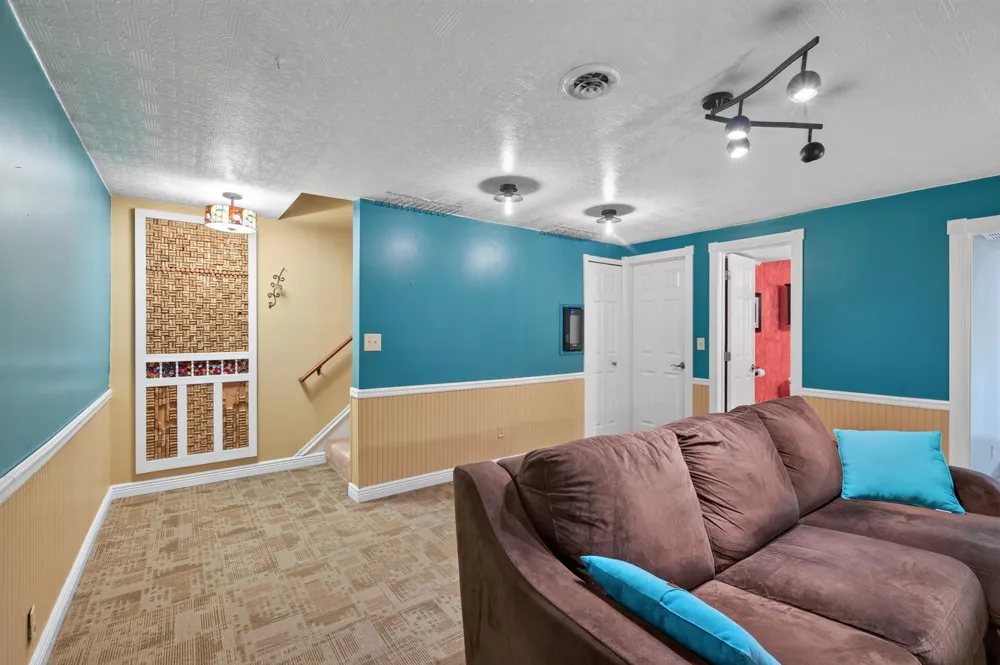 16614 Terrey Pine Drive Eden Prairie, MN 55347