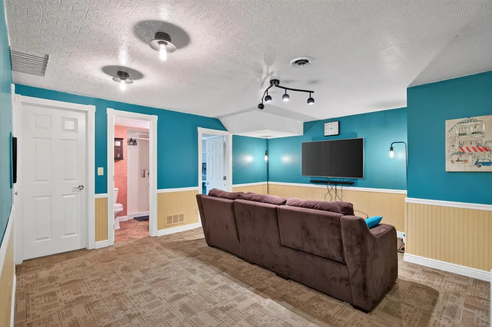 16614 Terrey Pine Drive Eden Prairie, MN 55347
