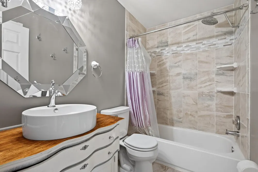 16614 Terrey Pine Drive Eden Prairie, MN 55347