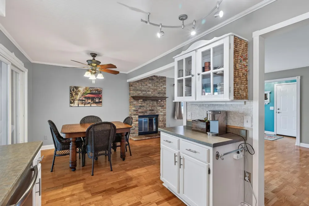 16614 Terrey Pine Drive Eden Prairie, MN 55347
