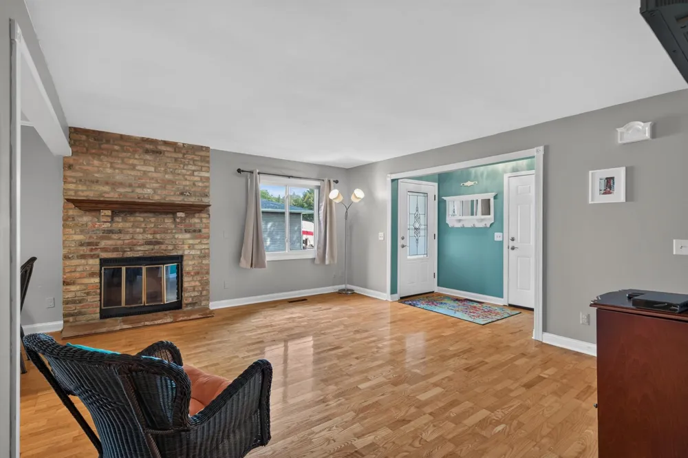 16614 Terrey Pine Drive Eden Prairie, MN 55347