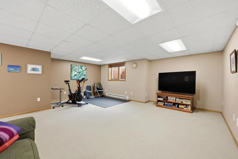 2608 25th Avenue S Fargo, ND 58103