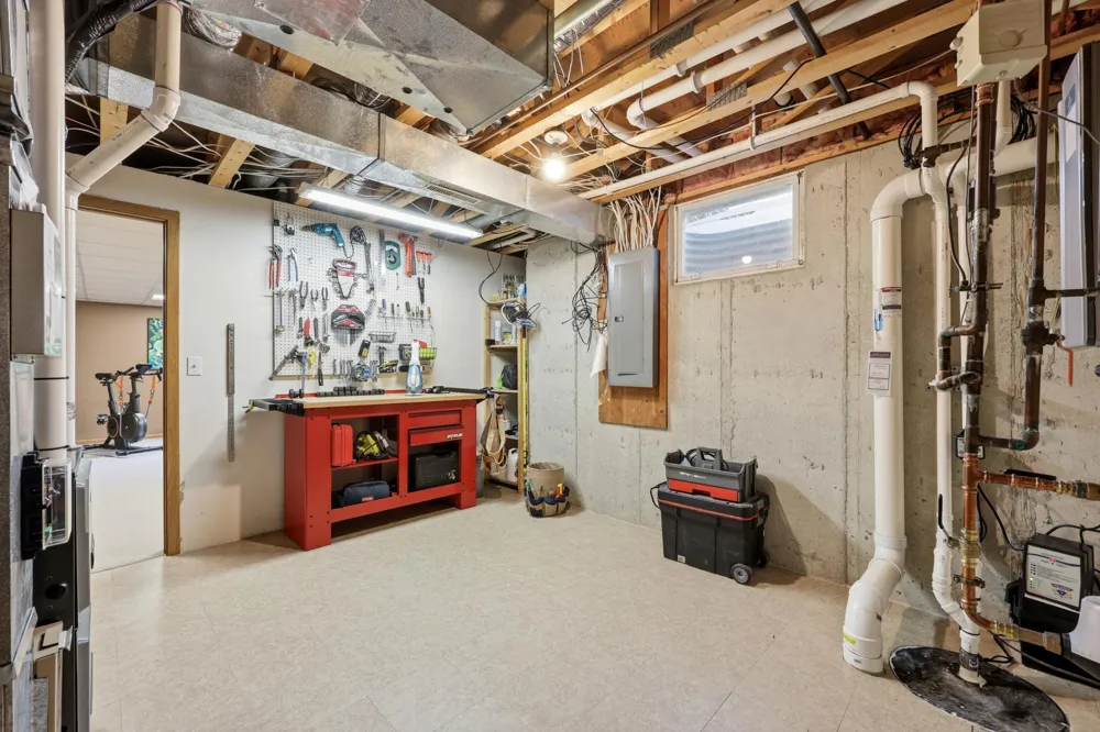 2608 25th Avenue S Fargo, ND 58103