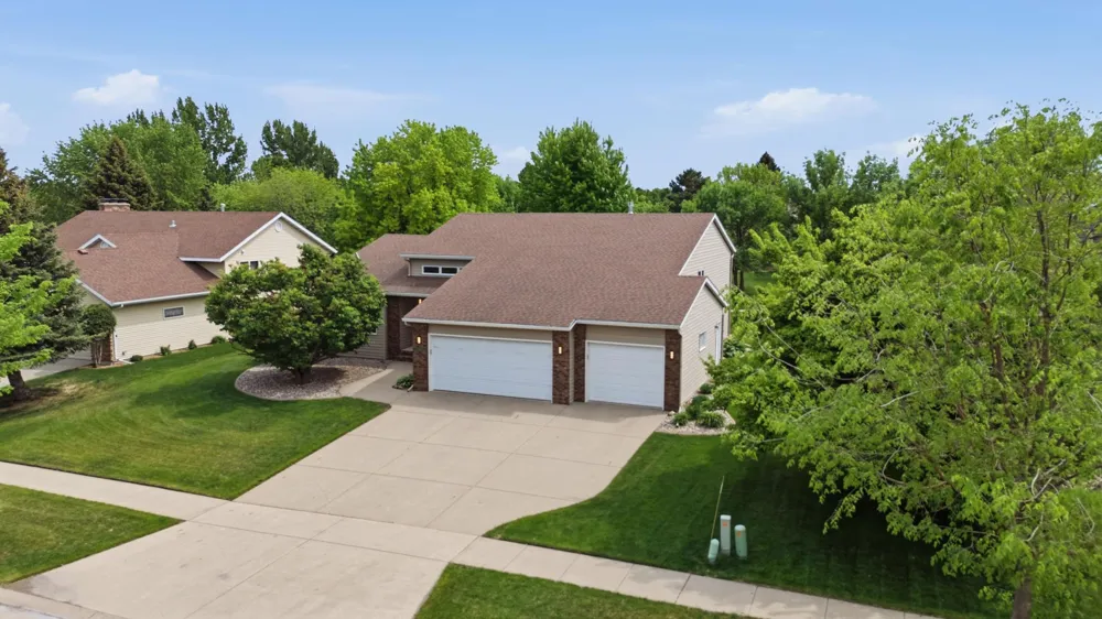 2608 25th Avenue S Fargo, ND 58103