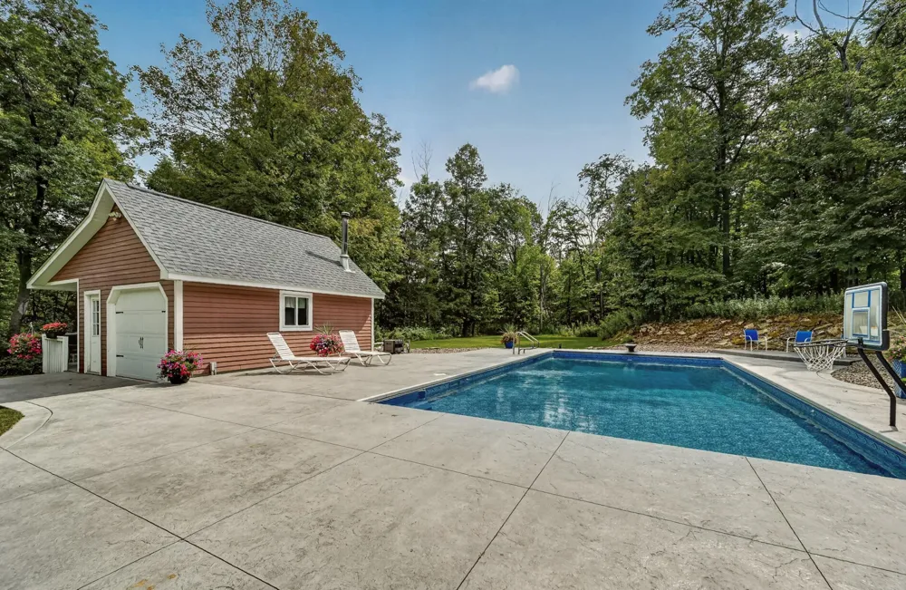 25797 611th Street Mantorville, MN 55955
