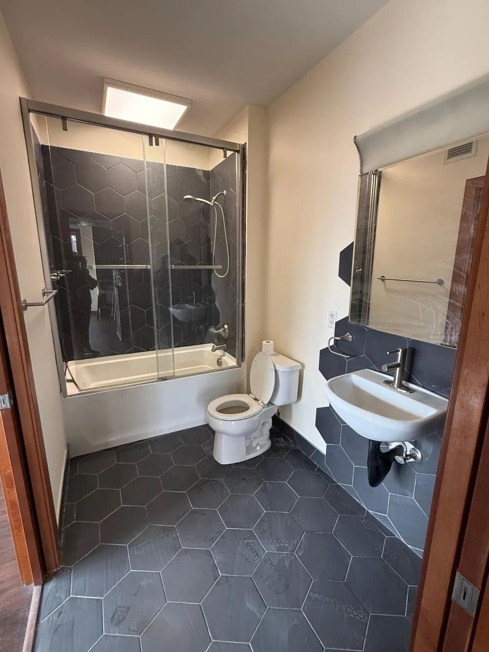 15 E Franklin Avenue E #332 Minneapolis, MN 55404