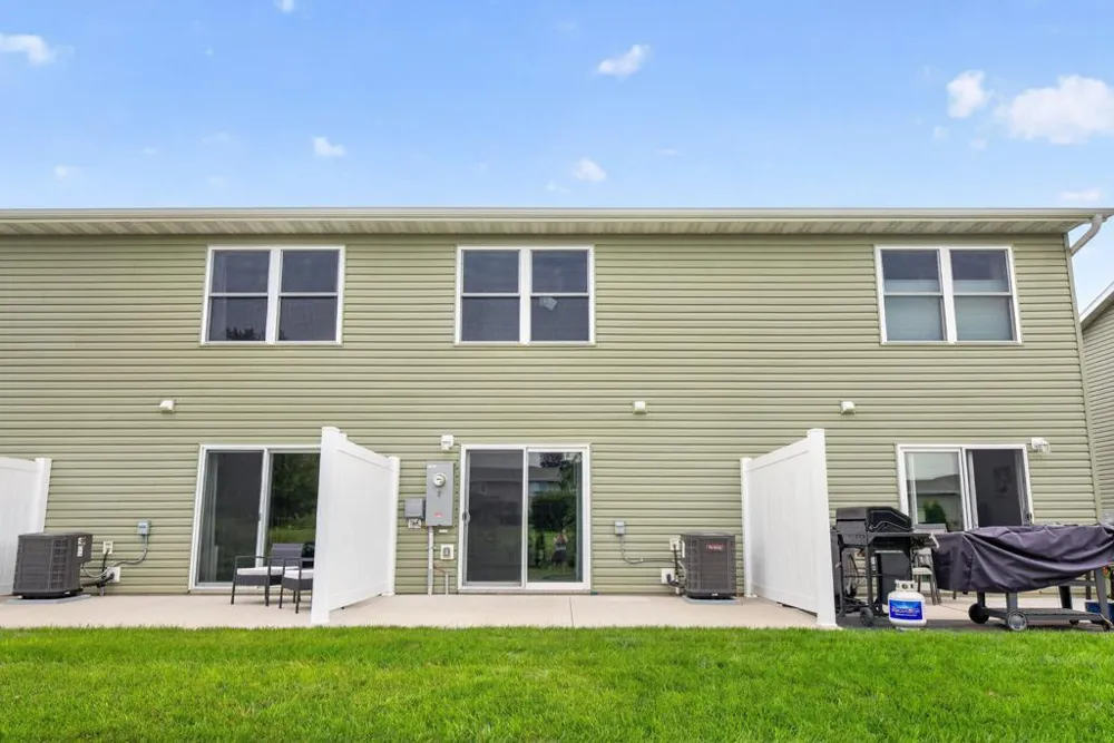 1843 Daniel Lane NE Stewartville, MN 55976