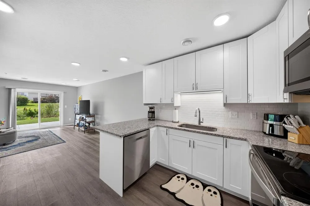1843 Daniel Lane NE Stewartville, MN 55976