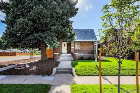 2590 Grape Street
