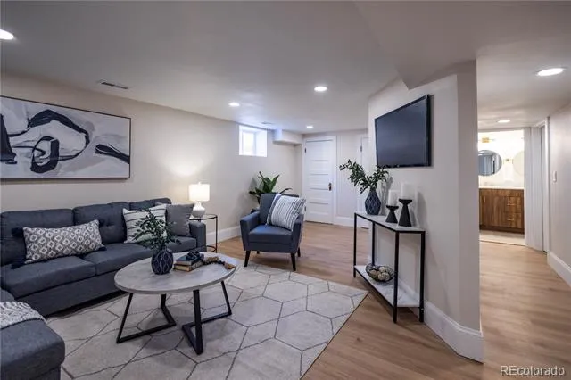 2590 Grape Street Denver, CO 80207