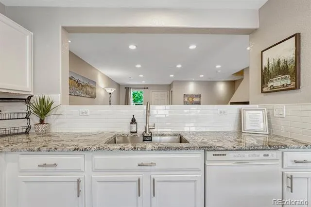 7832 S Kittredge Circle Englewood, CO 80112