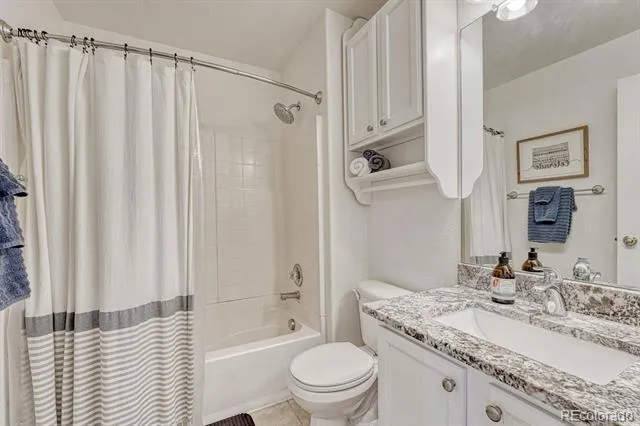 7832 S Kittredge Circle Englewood, CO 80112
