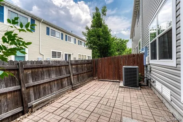 7832 S Kittredge Circle Englewood, CO 80112